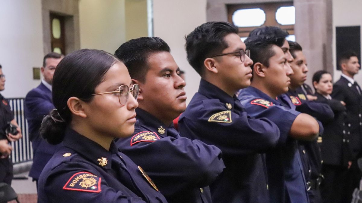 ¡Felicidades a los Bomberos! Gobierno de Querétaro los reconoce