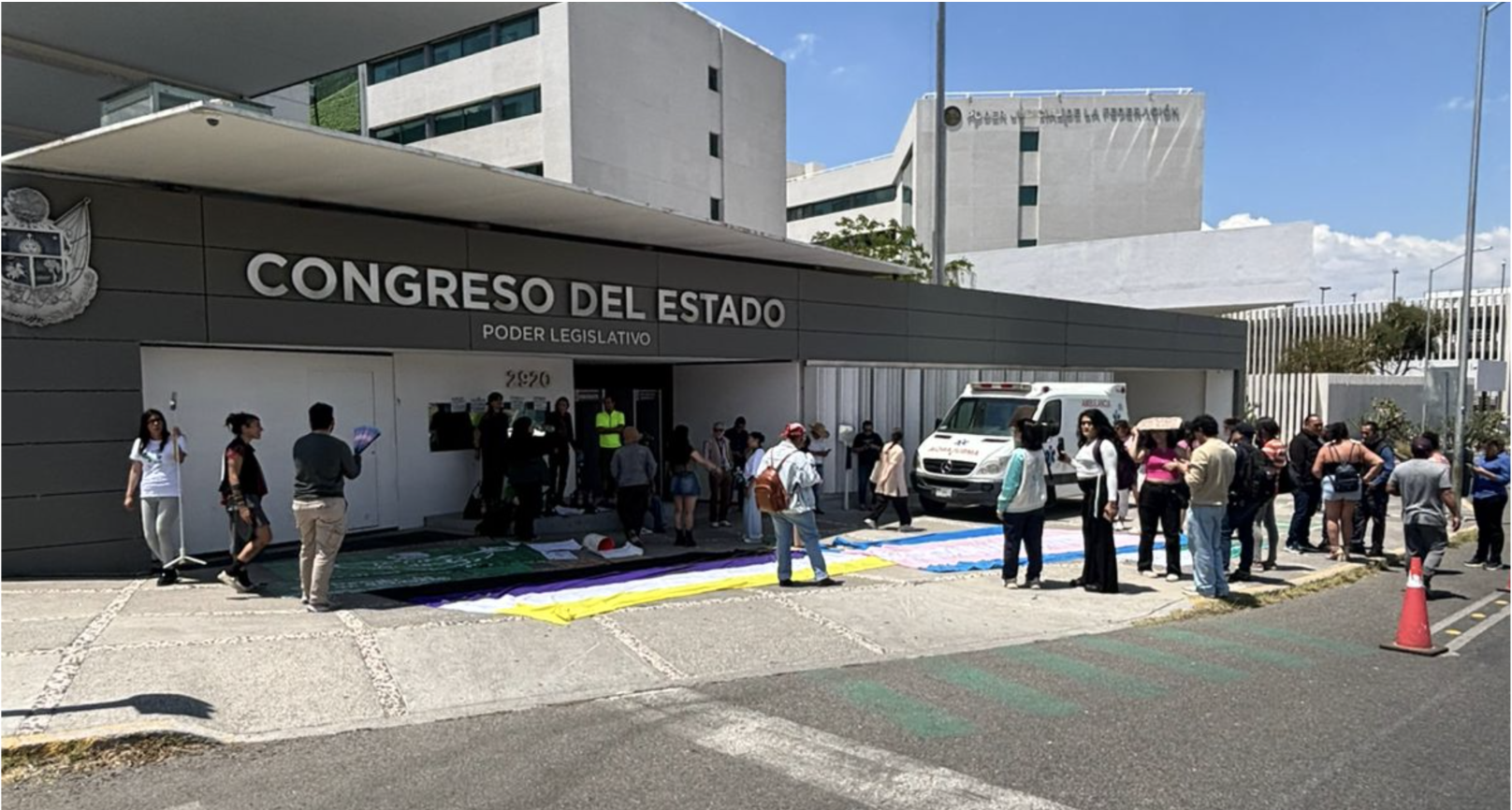 Congreso cerrado, ciudadanía afuera: la protesta que exhibe el rezago legislativo