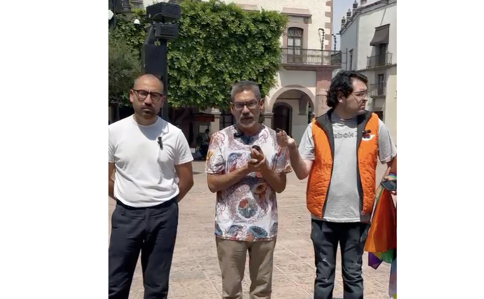 Querétaro ilumina Los Arcos de colores… mientras la comunidad LGBT+ sigue peleando derechos básico
