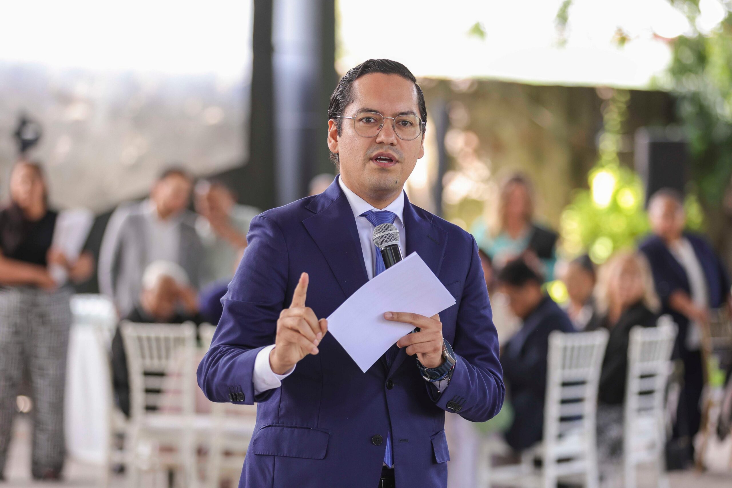 Chepe Guerrero reconoce trayectoria de servidores públicos jubilados