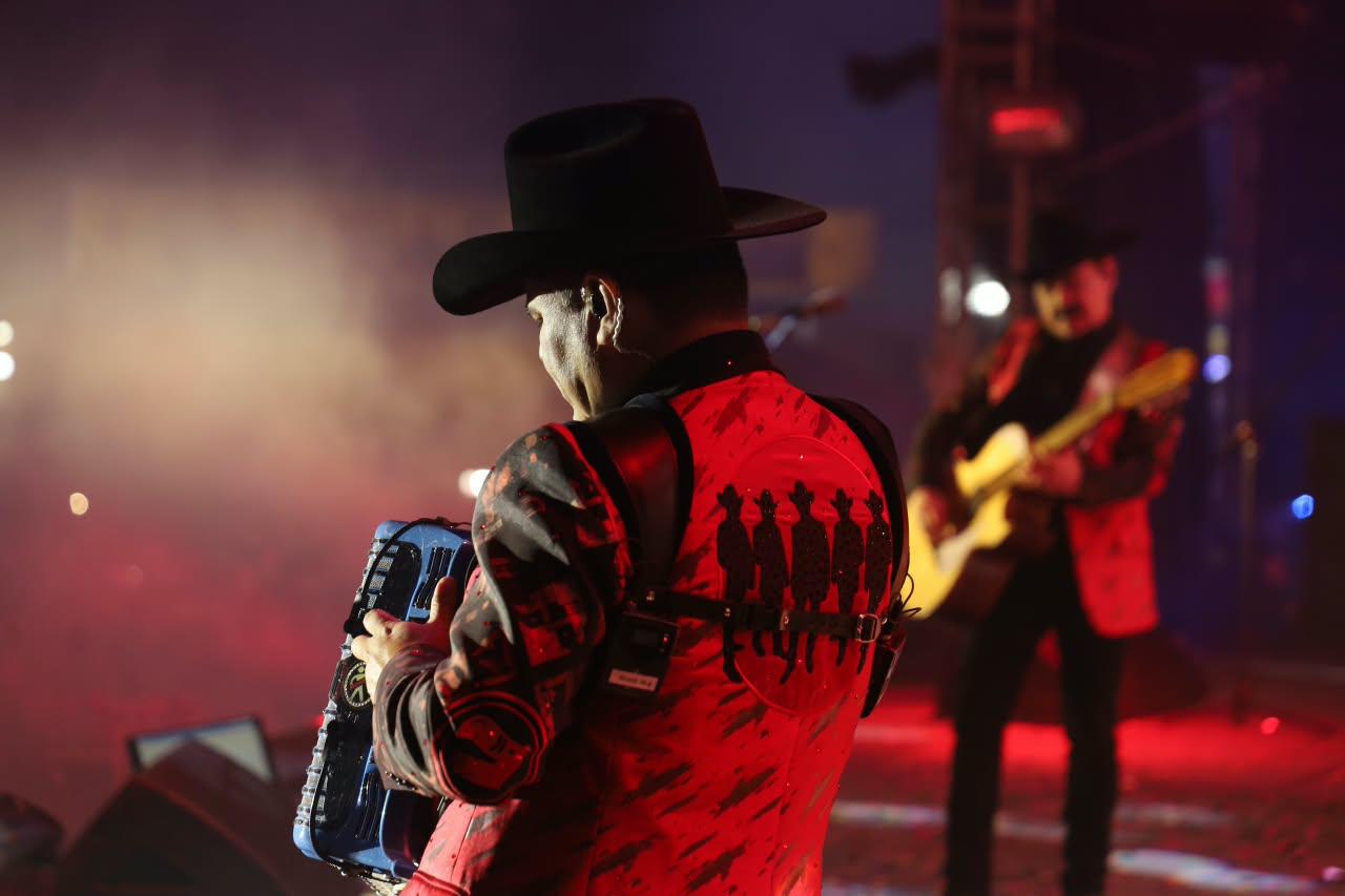 Cierra con Broche de Oro la Feria de Colón 2026, con Los Tucanes de Tijuana y Saldo Blanco